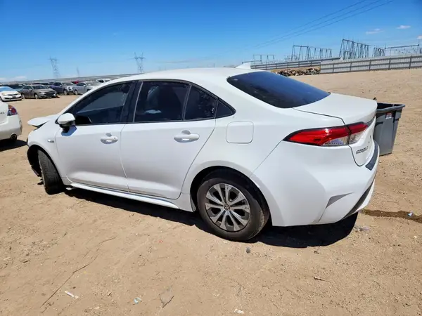 JTDEAMDE6MJ000522 2021 TOYOTA COROLLA - Image 2