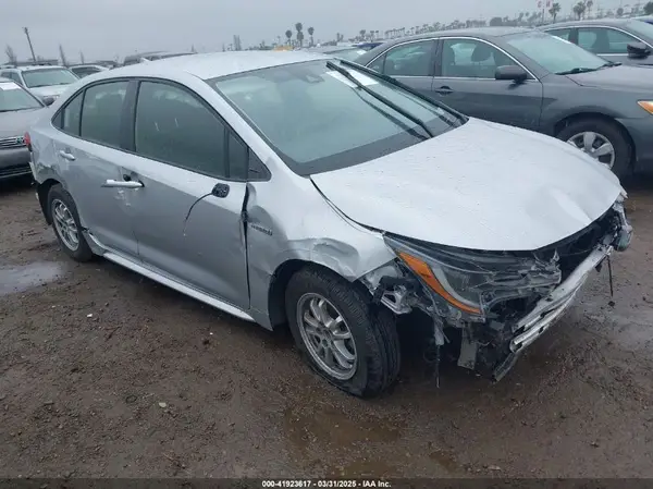 JTDEAMDE6MJ000987 2021 TOYOTA COROLLA - Image 1