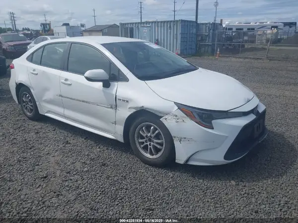 JTDEAMDE6MJ002447 2021 TOYOTA COROLLA - Image 1