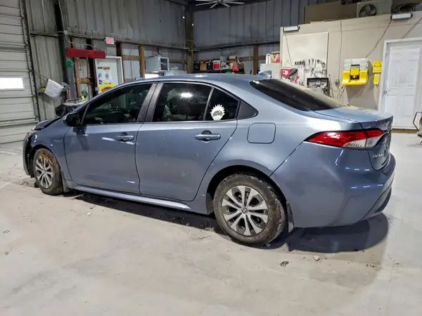 JTDEAMDE6MJ003291 2021 TOYOTA COROLLA - Image 2