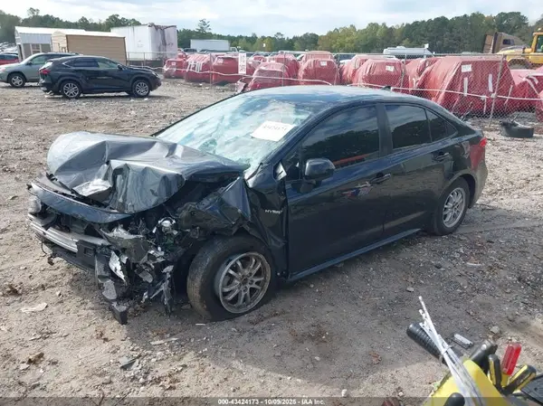JTDEAMDE6MJ005476 2021 TOYOTA COROLLA - Image 2