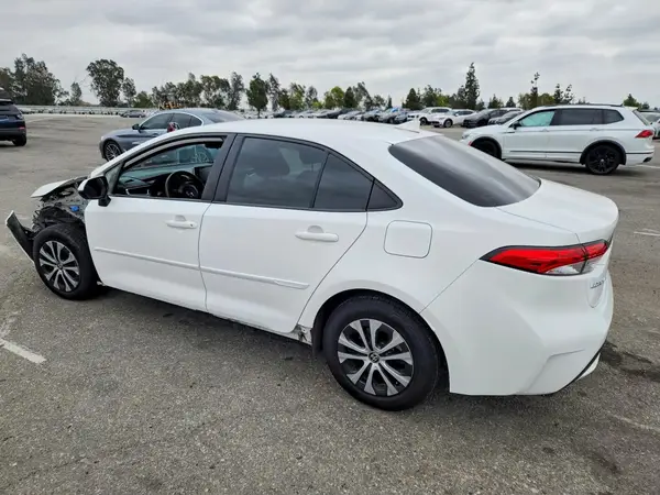JTDEAMDE6MJ006188 2021 TOYOTA COROLLA - Image 2