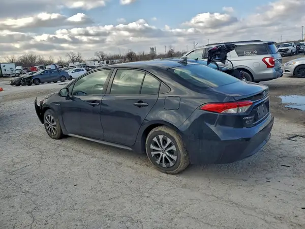 JTDEAMDE6MJ009222 2021 TOYOTA COROLLA - Image 2