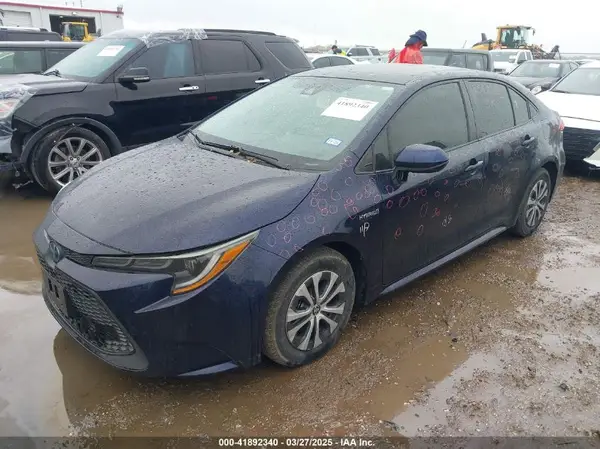 JTDEAMDE6MJ010838 2021 TOYOTA COROLLA - Image 2
