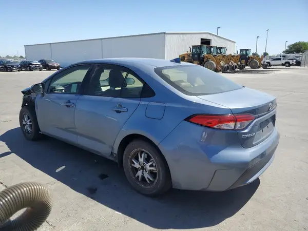 JTDEAMDE6MJ011651 2021 TOYOTA COROLLA - Image 2