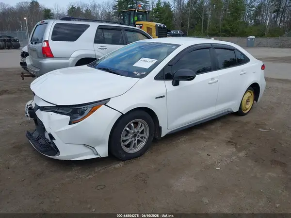 JTDEAMDE6MJ013206 2021 TOYOTA COROLLA - Image 2