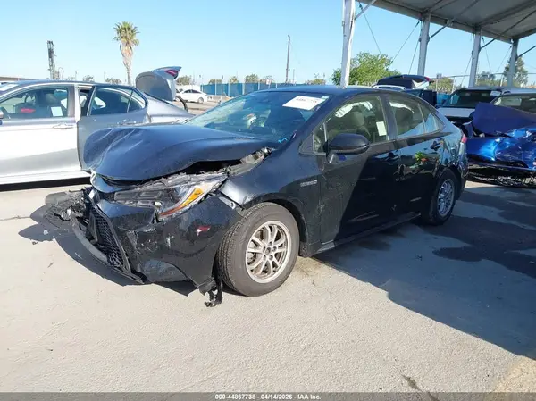 JTDEAMDE6MJ024545 2021 TOYOTA COROLLA - Image 2