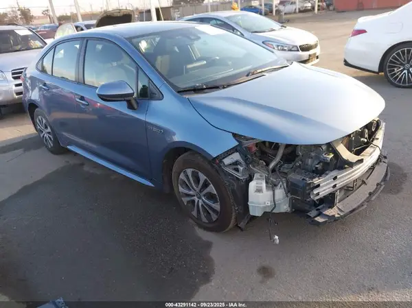 JTDEAMDE6MJ027560 2021 TOYOTA COROLLA - Image 1