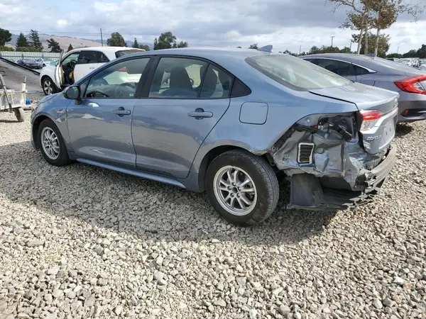JTDEAMDE6MJ027851 2021 TOYOTA COROLLA - Image 2