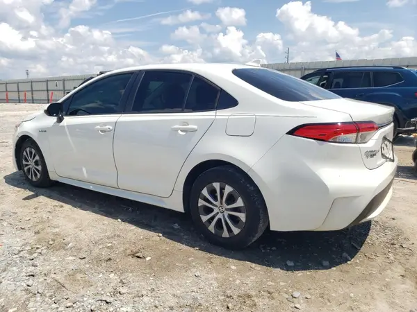 JTDEAMDE6MJ028076 2021 TOYOTA COROLLA - Image 2