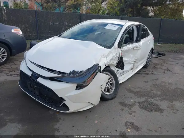 JTDEAMDE6N3009923 2022 TOYOTA COROLLA - Image 2