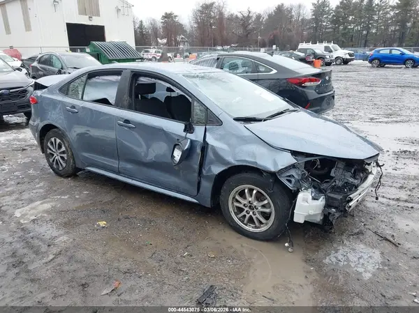 JTDEAMDE6NJ042089 2022 TOYOTA COROLLA - Image 1