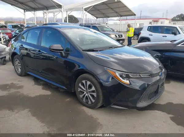 JTDEAMDE6NJ055716 2022 TOYOTA COROLLA - Image 1