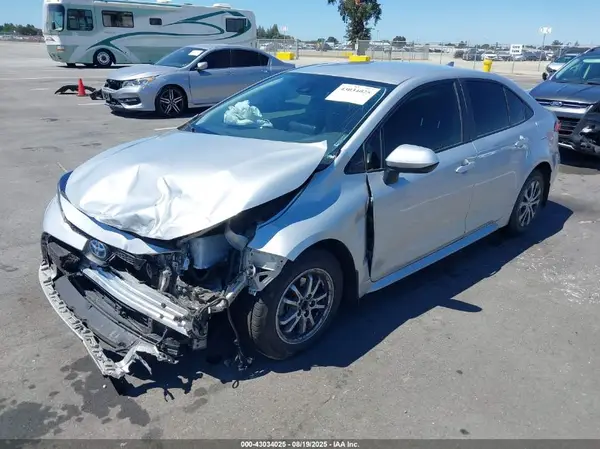 JTDEAMDE6NJ061788 2022 TOYOTA COROLLA - Image 2
