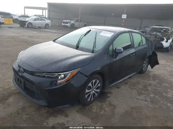 JTDEAMDE6NJ062147 2022 TOYOTA COROLLA - Image 2
