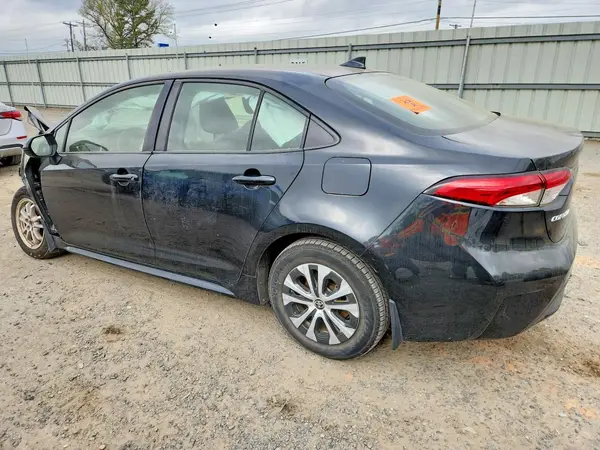 JTDEAMDE7MJ007043 2021 TOYOTA COROLLA - Image 2