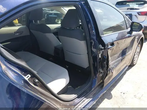JTDEAMDE7MJ007219 2021 TOYOTA COROLLA - Image 8