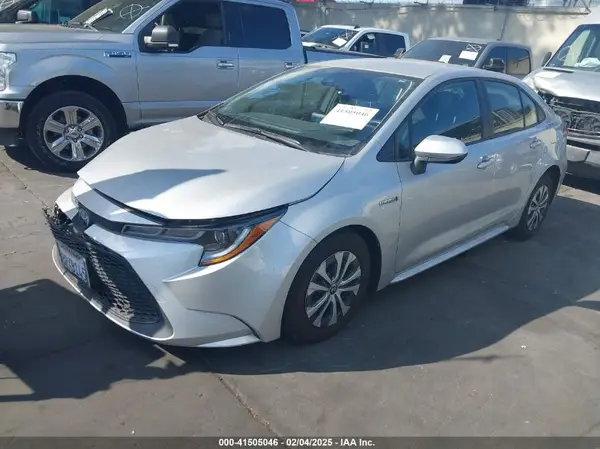 JTDEAMDE7MJ007995 2021 TOYOTA COROLLA - Image 2