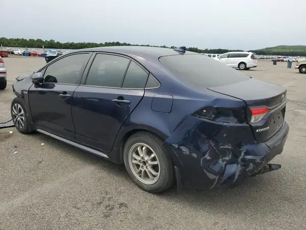 JTDEAMDE7MJ010105 2021 TOYOTA COROLLA - Image 2