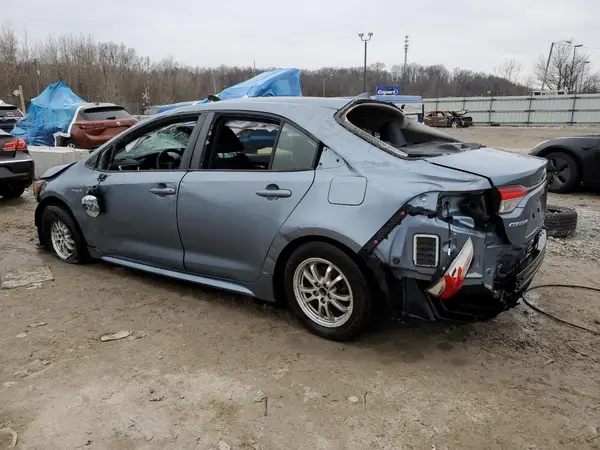 JTDEAMDE7MJ014171 2021 TOYOTA COROLLA - Image 2