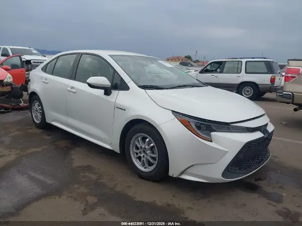JTDEAMDE7MJ016373 2021 TOYOTA COROLLA - Image 1