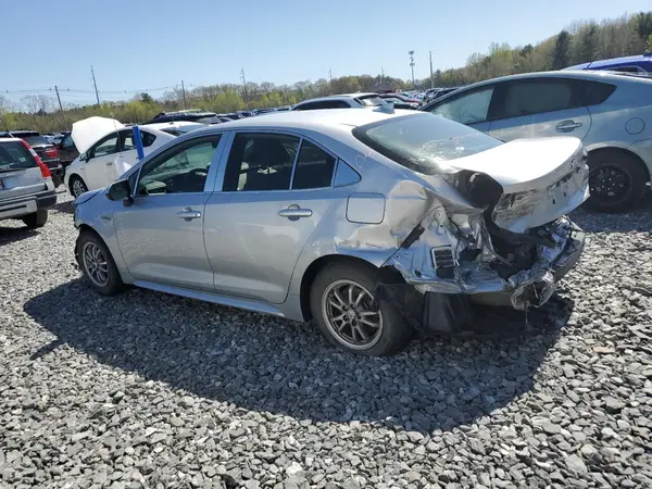 JTDEAMDE7MJ017300 2021 TOYOTA COROLLA - Image 2