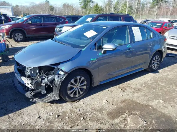 JTDEAMDE7MJ018687 2021 TOYOTA COROLLA - Image 2