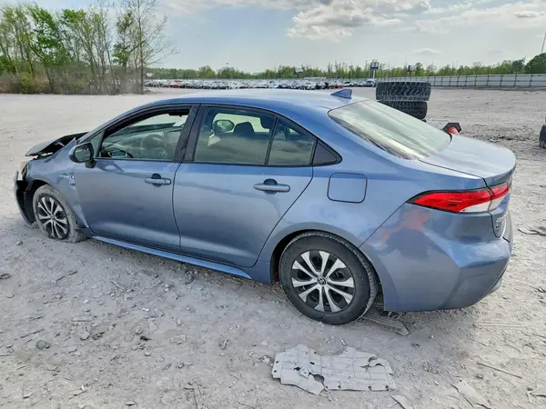 JTDEAMDE7MJ021749 2021 TOYOTA COROLLA - Image 2
