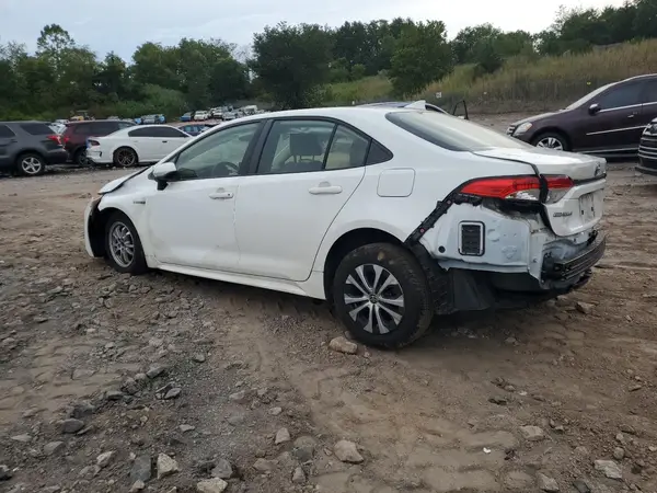 JTDEAMDE7MJ033237 2021 TOYOTA COROLLA - Image 2