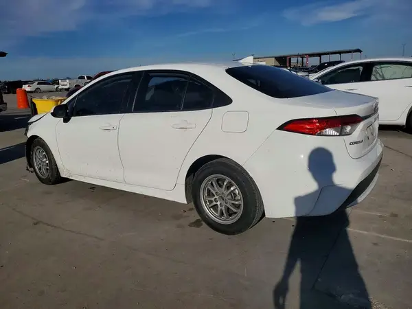 JTDEAMDE7N3001801 2022 TOYOTA COROLLA - Image 2