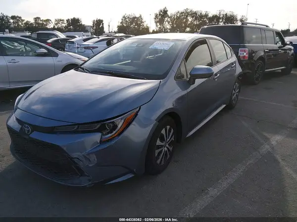 JTDEAMDE7N3013768 2022 TOYOTA COROLLA - Image 2