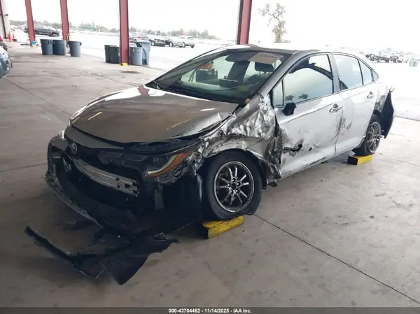 JTDEAMDE7NJ036771 2022 TOYOTA COROLLA - Image 2