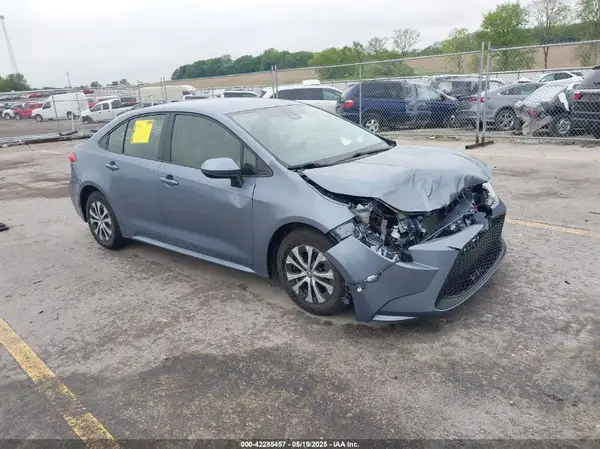JTDEAMDE7NJ037256 2022 TOYOTA COROLLA - Image 1