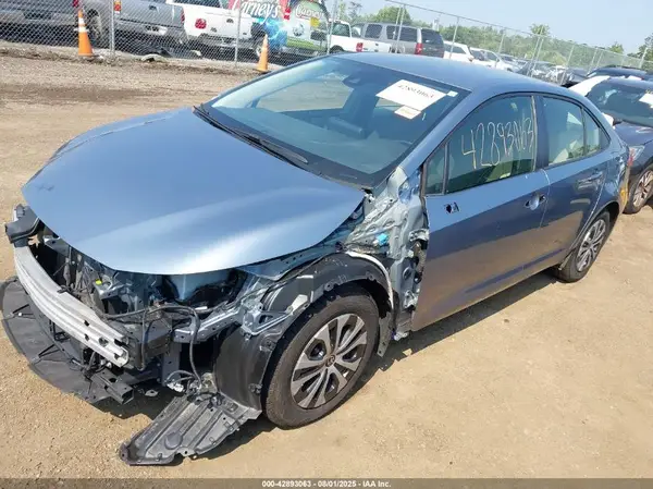 JTDEAMDE7NJ052145 2022 TOYOTA COROLLA - Image 2