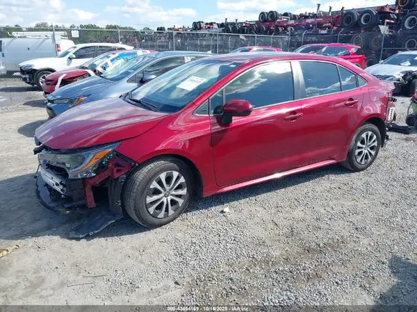 JTDEAMDE7NJ060245 2022 TOYOTA COROLLA - Image 2