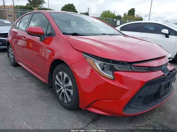 JTDEAMDE8MJ003034 2021 TOYOTA COROLLA - Image 1