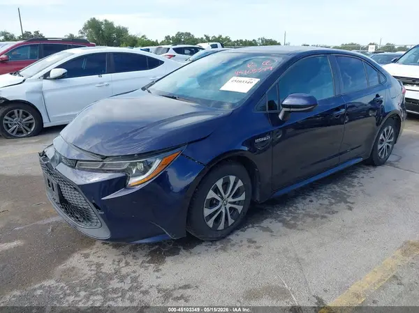 JTDEAMDE8MJ003700 2021 TOYOTA COROLLA - Image 2