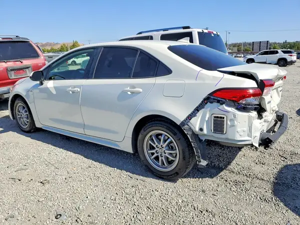 JTDEAMDE8MJ017371 2021 TOYOTA COROLLA - Image 2