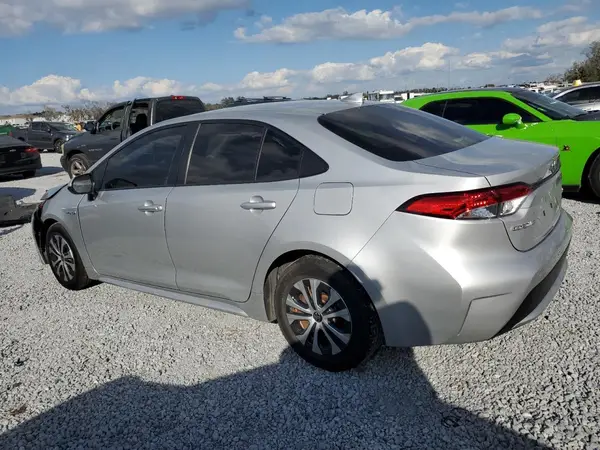 JTDEAMDE8MJ017564 2021 TOYOTA COROLLA - Image 2
