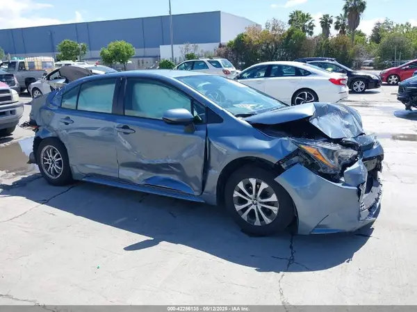 JTDEAMDE8MJ025034 2021 TOYOTA COROLLA - Image 1