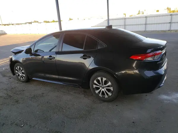 JTDEAMDE8MJ027981 2021 TOYOTA COROLLA - Image 2