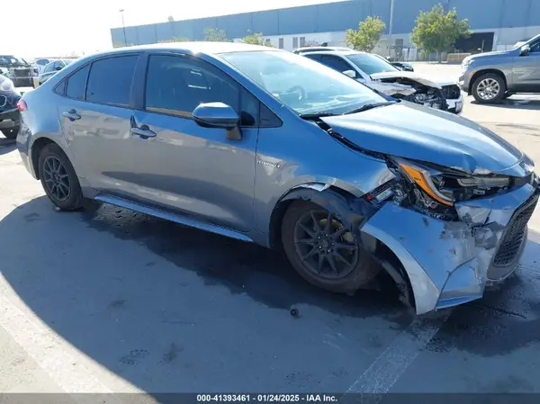 JTDEAMDE8MJ028516 2021 TOYOTA COROLLA - Image 1