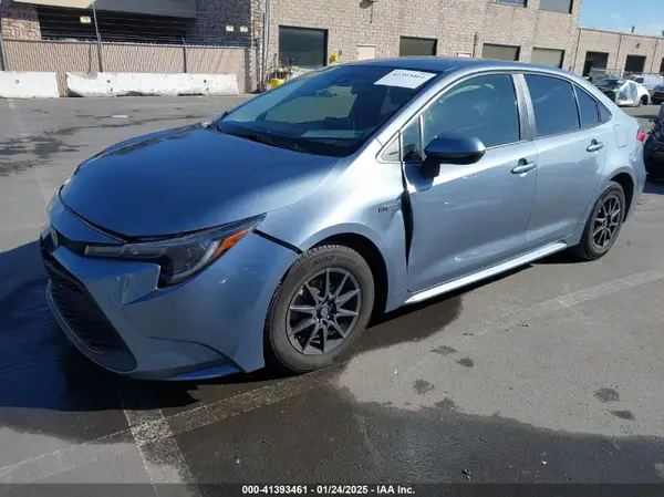 JTDEAMDE8MJ028516 2021 TOYOTA COROLLA - Image 2
