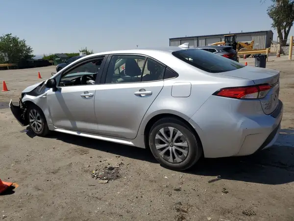 JTDEAMDE8MJ028547 2021 TOYOTA COROLLA - Image 2