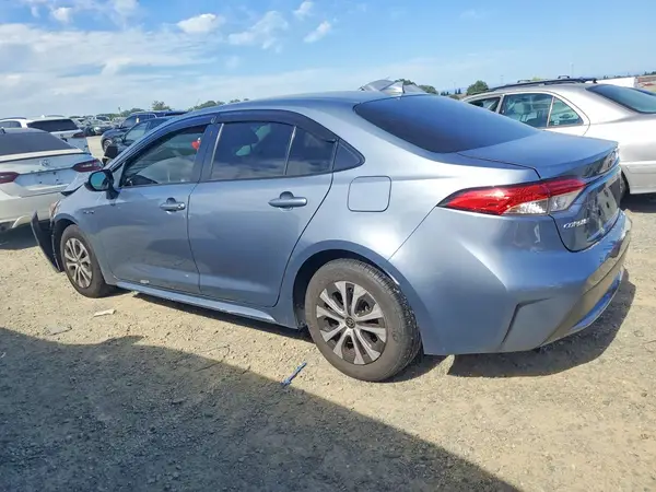 JTDEAMDE8MJ029066 2021 TOYOTA COROLLA - Image 2