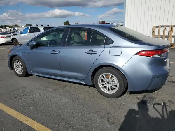 JTDEAMDE8MJ031514 2021 TOYOTA COROLLA - Image 2