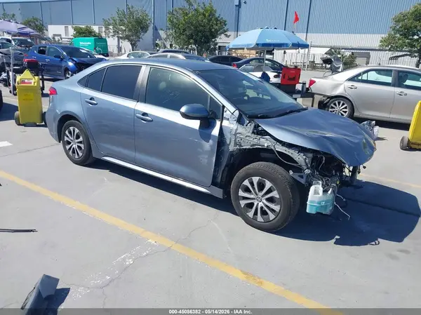 JTDEAMDE8N3002925 2022 TOYOTA COROLLA - Image 1