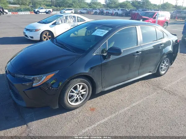 JTDEAMDE8NJ045821 2022 TOYOTA COROLLA - Image 2