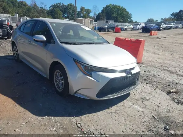 JTDEAMDE8NJ055880 2022 TOYOTA COROLLA - Image 1