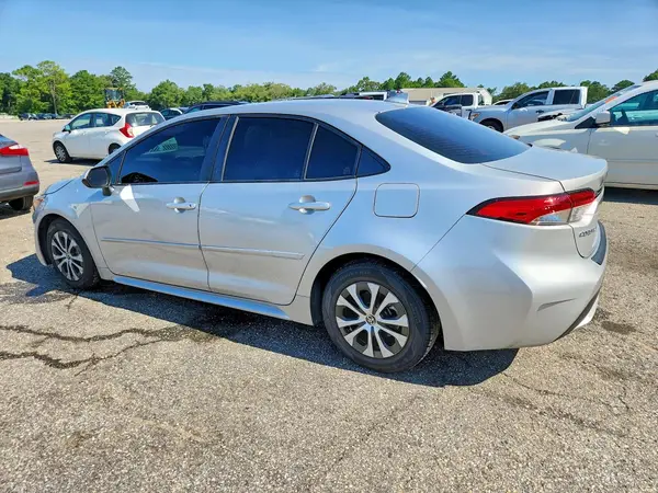 JTDEAMDE8NJ058763 2022 TOYOTA COROLLA - Image 2